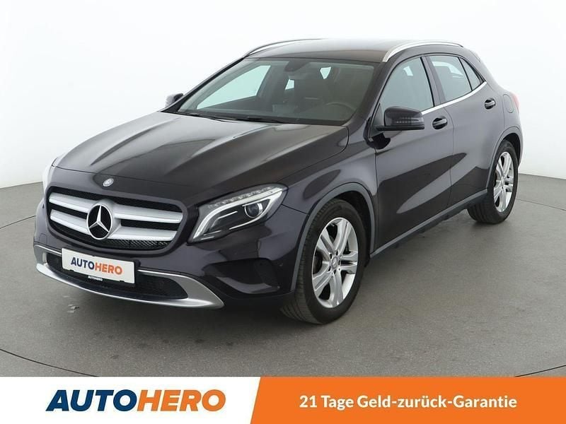 Schwarz Gebraucht 2015 Mercedes GLA180 Urban SUV | 19.200 € (Fairer Preis) - Bild 1/3