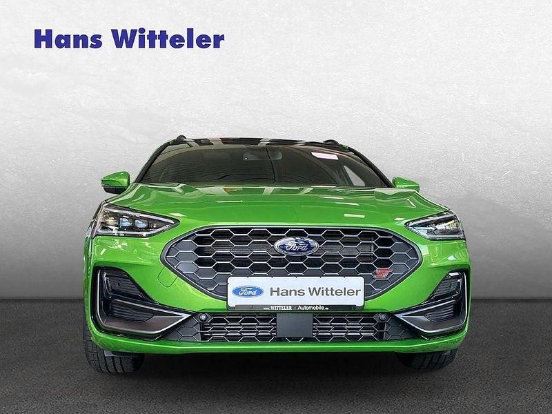 Neu Ford Focus ST 280 PS (205 kW) 2025 Grün Limousine