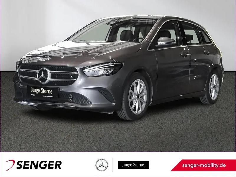 Gebraucht 2021 Mercedes B200 Progressive Van / Kleinbus | 28.190 € (Fairer Preis) - Bild 1/1