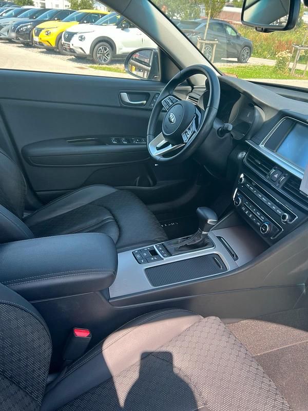 Gebraucht Kia Optima 204 PS (150 kW) 2019 Grau Kombi