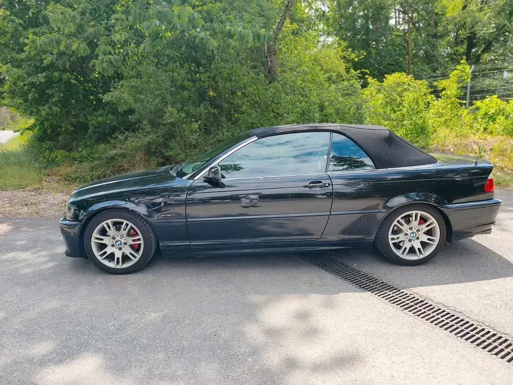 Gebraucht BMW 320 Performance 170 PS (125 kW) 2001 Schwarz Cabrio
