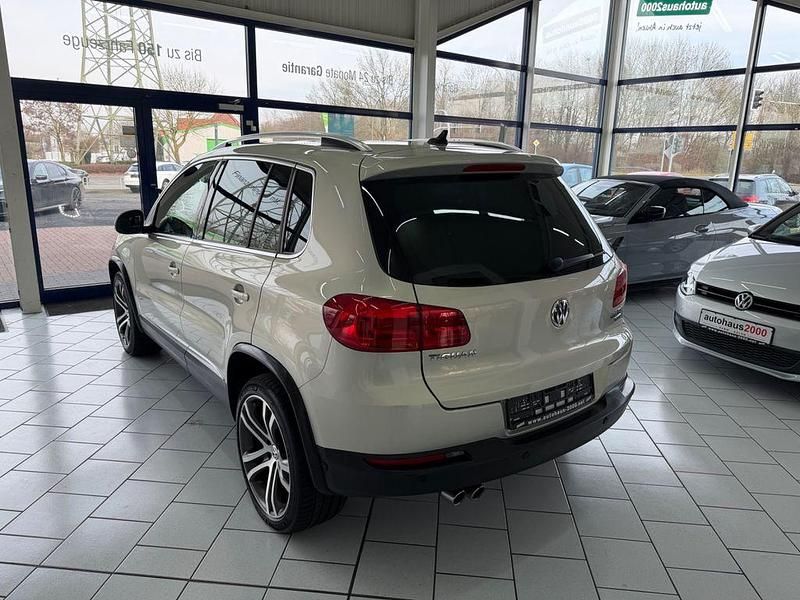 Gebraucht VW Tiguan Exclusive 177 PS (130 kW) 2014 Gold SUV