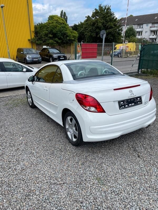 Weiß Gebraucht 2014 Peugeot 207 CC Cabrio | 4.650 € (Guter Preis) - Bild 1/4