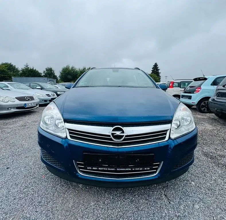 Gebraucht Opel Astra Edition 90 PS (66 kW) 2008 Blau Limousine