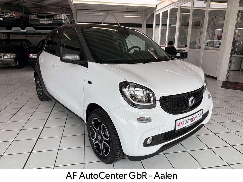 Weiß Gebraucht 2018 Smart ForFour Passion Kleinwagen | 12.490 € (Etwas zu teuer) - Bild 1/4