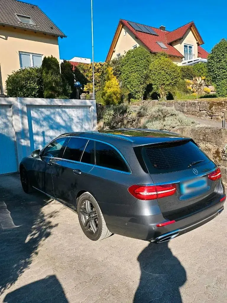 Gebraucht Mercedes E200 Avantgarde 155 PS (114 kW) 2018 Grau Kombi