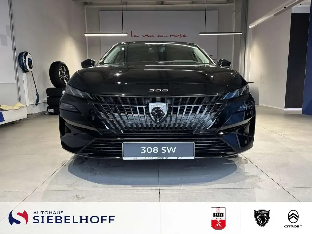 Gebraucht Peugeot 308 SW Allure 145 PS (106 kW) 2026 Perlanera schwarz Kombi