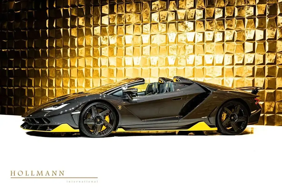 Usata Lamborghini Centenario 770 CV (566 kW) 2018 Grigio Cabrio