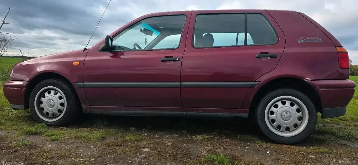 Gebraucht VW Golf III 75 PS (55 kW) 1997 Rot Limousine