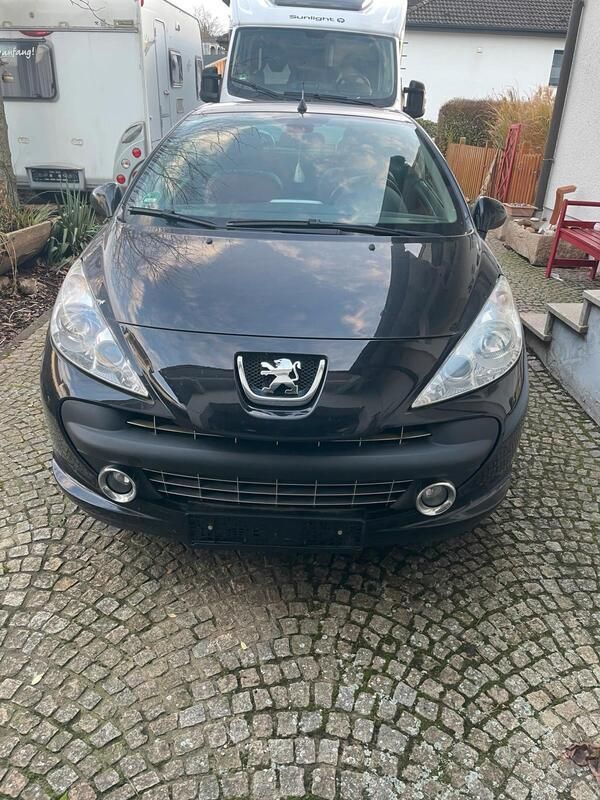 Schwarz Gebraucht 2007 Peugeot 207 CC Cabrio | 4.666 € (Fairer Preis) - Bild 1/4