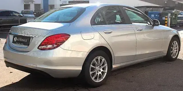 Gebraucht Mercedes C200 136 PS (100 kW) 2016 Silber Limousine