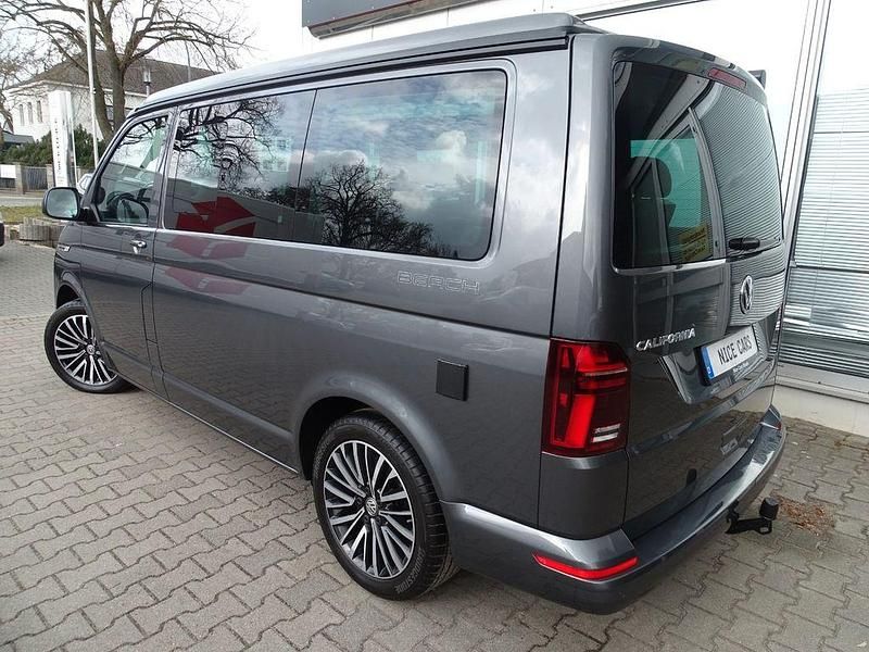 Gebraucht VW California Beach 204 PS (150 kW) 2022 Grau Van