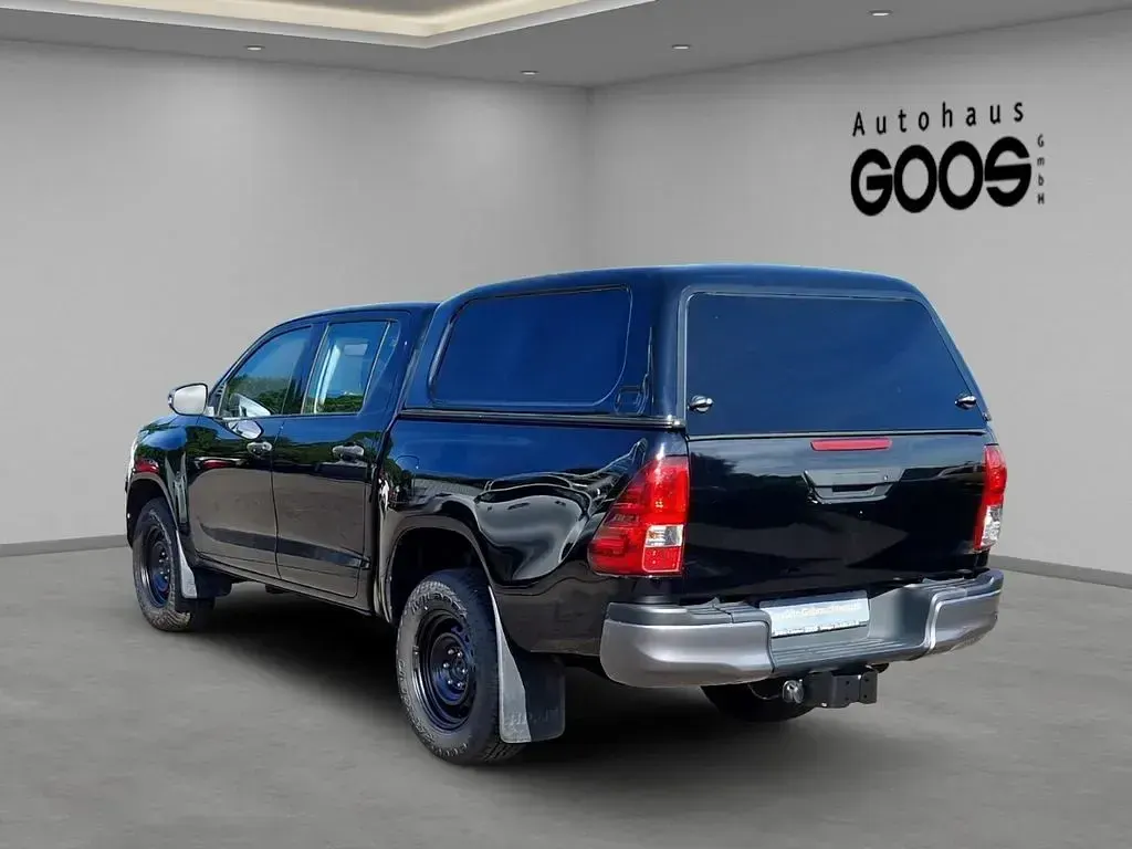 Gebraucht Toyota HiLux Style 150 PS (110 kW) 2020 Attitude black mc. Pickup