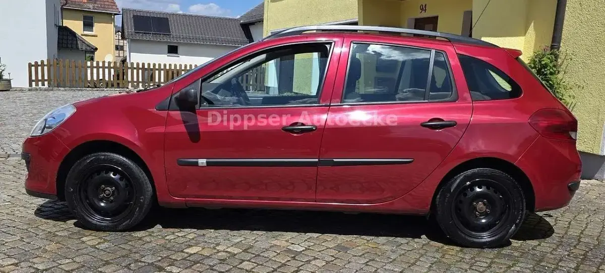 Gebraucht Renault Clio GrandTour Authentique 75 PS (55 kW) 2009 "rot dyna" Kombi