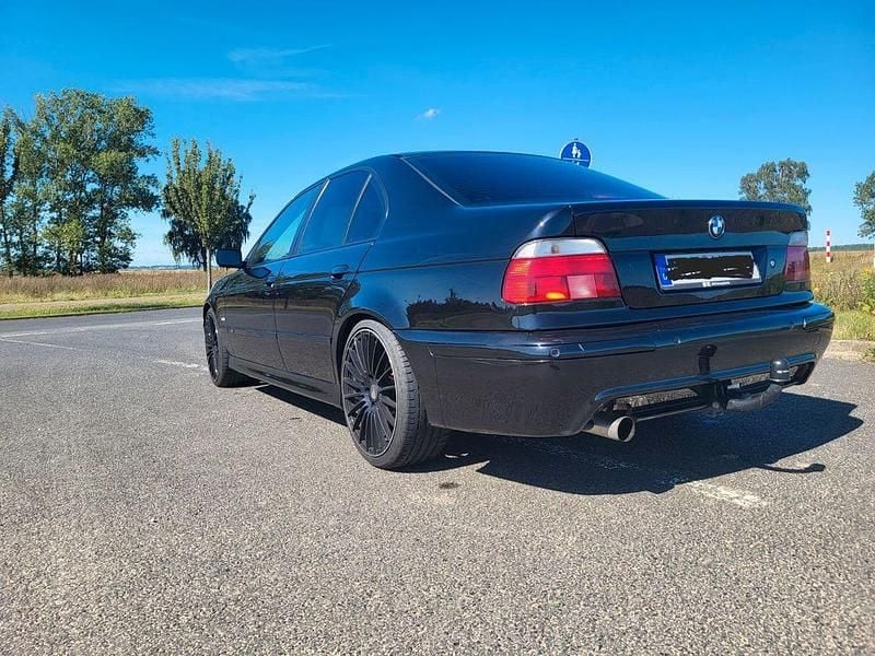 Gebraucht BMW 523 Performance 170 PS (125 kW) 1999 Schwarz Limousine