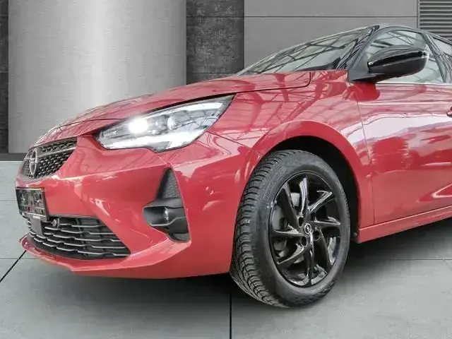 Gebraucht Opel Corsa Ultimate 101 PS (74 kW) 2022 Chili rot/kardio rot Kleinwagen