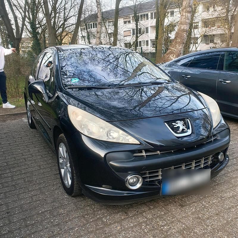 Gebraucht Peugeot 207 120 PS (88 kW) 2008 Schwarz Kleinwagen