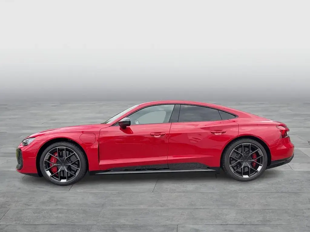 Second-hand Audi e-tron GT quattro Performance 620 kW (843 CP) 2024 Roșu Berlinǎ