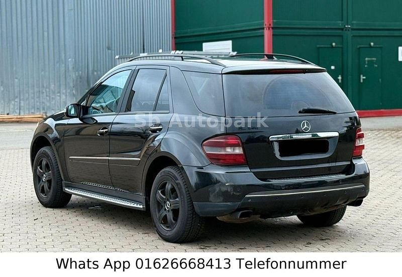 Gebraucht Mercedes ML320 224 PS (164 kW) 2007 Schwarz SUV