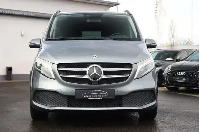 Gebraucht Mercedes V250 Sport 190 PS (139 kW) 2021 Grau Van / Kleinbus