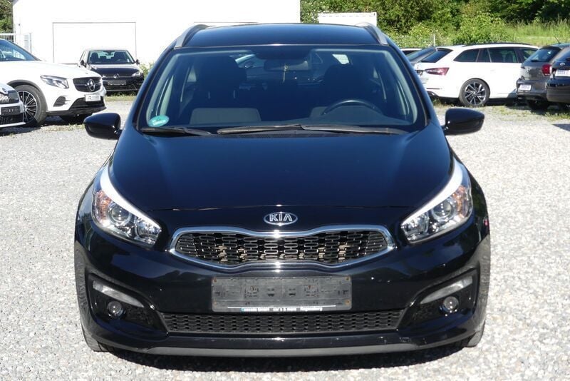 Gebraucht Kia Ceed 99 PS (72 kW) 2018 Schwarz Kleinwagen