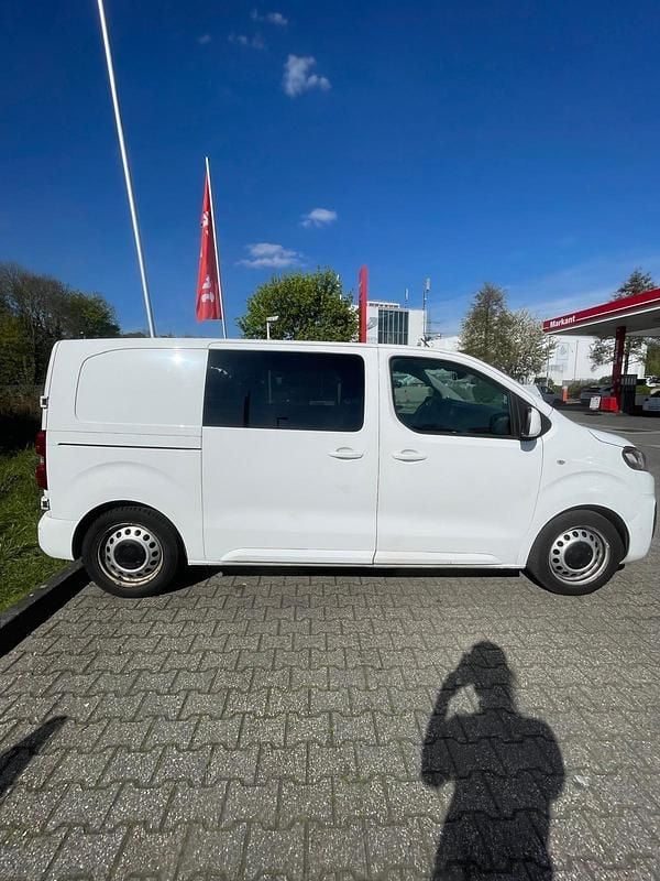 Second-hand Citroën Jumpy 185 CP (136 kW) 2020 Alb Monovolum