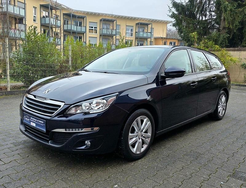 Gebraucht Peugeot 308 SW 131 PS (96 kW) 2017 Blau Kombi