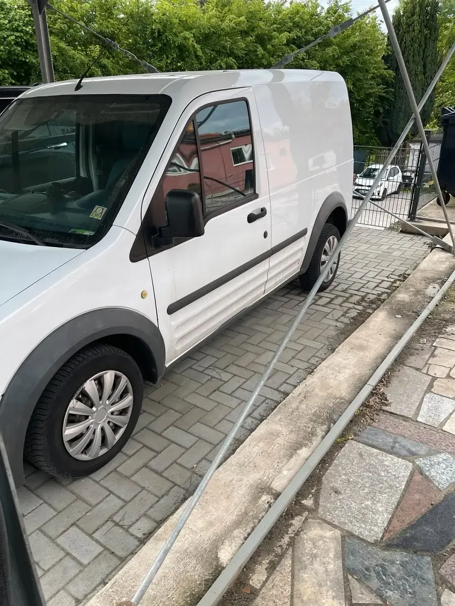 Gebraucht Ford Transit Connect 75 PS (55 kW) 2010 Weiß Van / Kleinbus