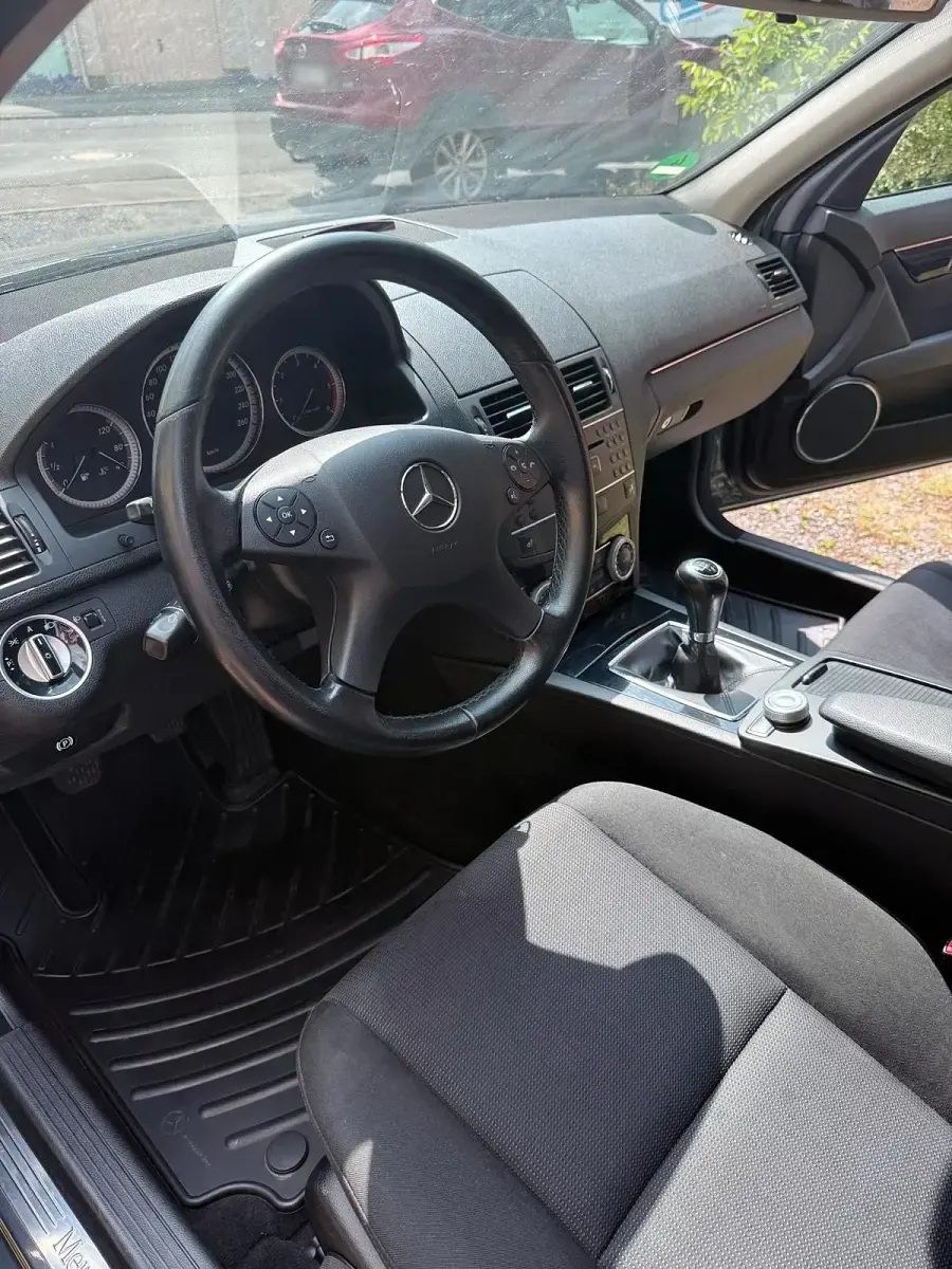 Gebraucht Mercedes C200 136 PS (100 kW) 2010 Grau Kombi