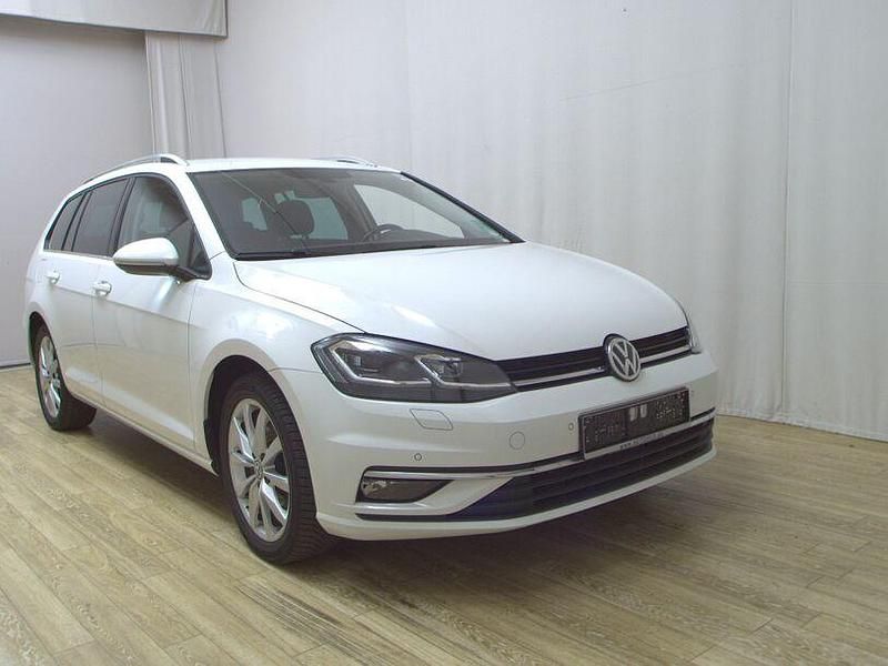 Gebraucht VW Golf VII Highline 150 PS (110 kW) 2020 Schwarz Kombi