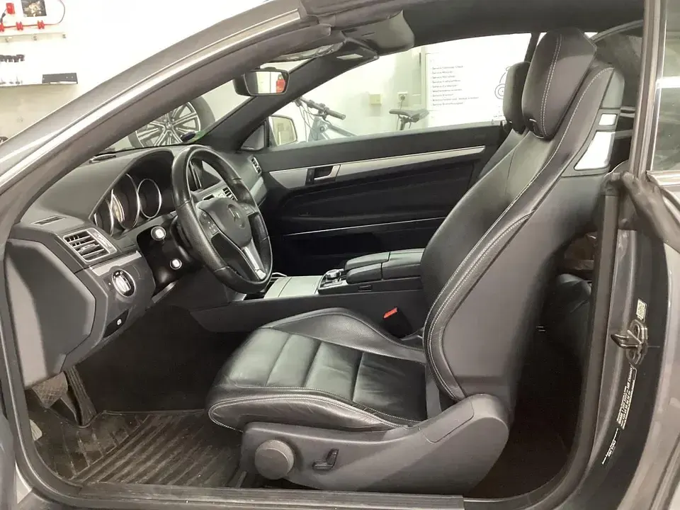 Gebraucht Mercedes E220 170 PS (125 kW) 2016 Selenitgrau Cabrio