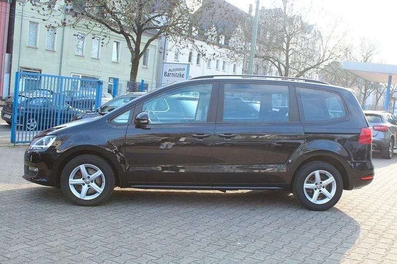 Gebraucht VW Sharan 140 PS (102 kW) 2015 Schwarz Van / Kleinbus