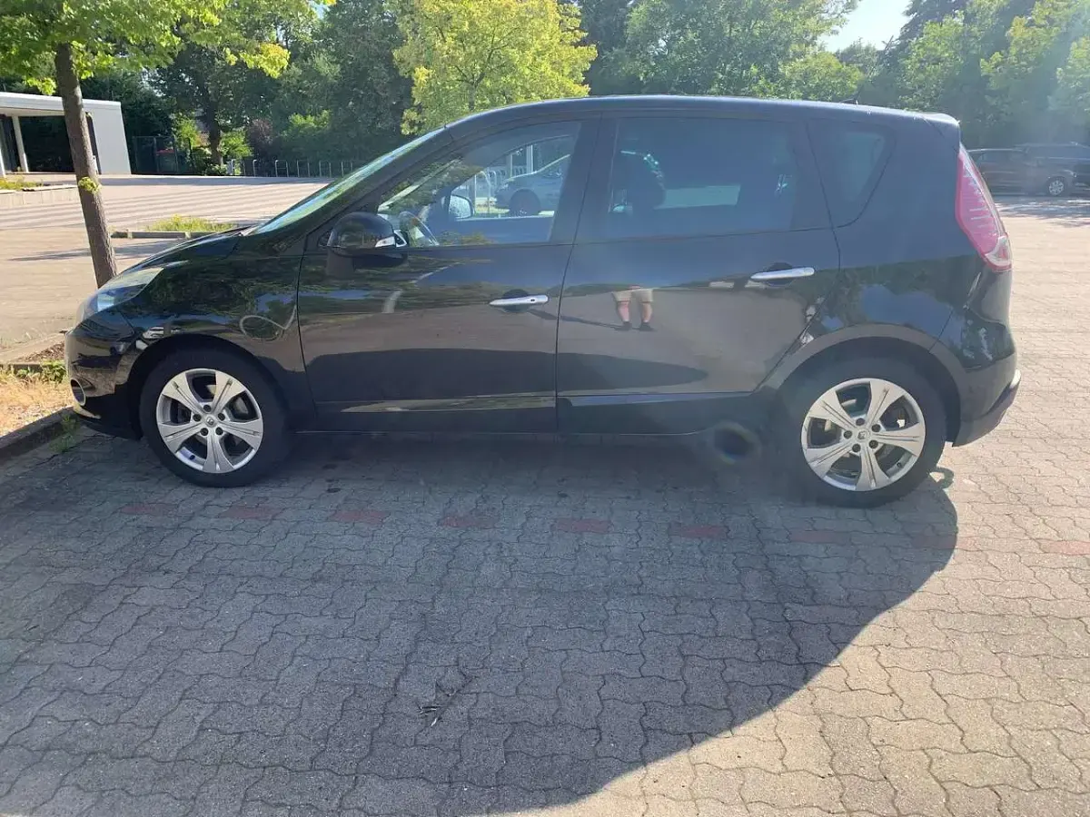 Gebraucht Renault Scénic III Dynamique 131 PS (96 kW) 2009 Schwarz Kombi