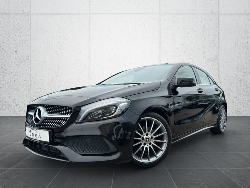 Schwarz Gebraucht 2018 Mercedes A200 AMG line Limousine | 16.999 € (Fairer Preis) - Bild 1/4