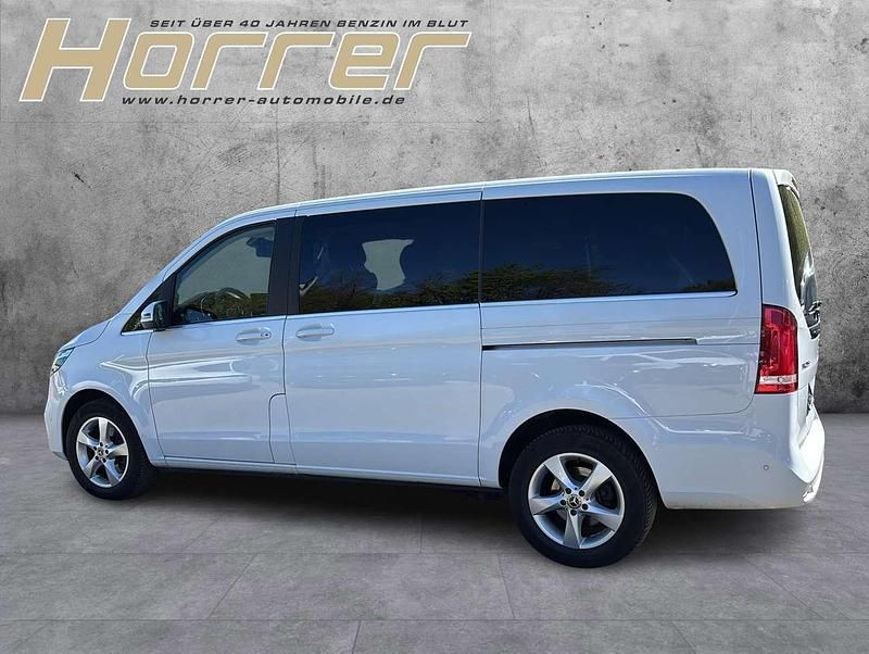 Gebraucht Mercedes V250 Avantgarde 190 PS (139 kW) 2024 Bergkristallweiã metallic Van / Kleinbus