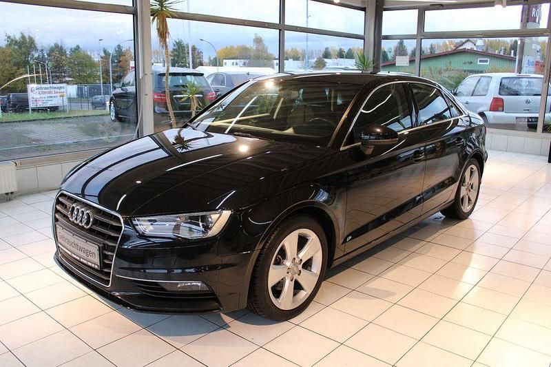 Phantomschwarz Gebraucht 2014 Audi A3 Sport Limousine | 10.400 € (Fairer Preis) - Bild 1/4