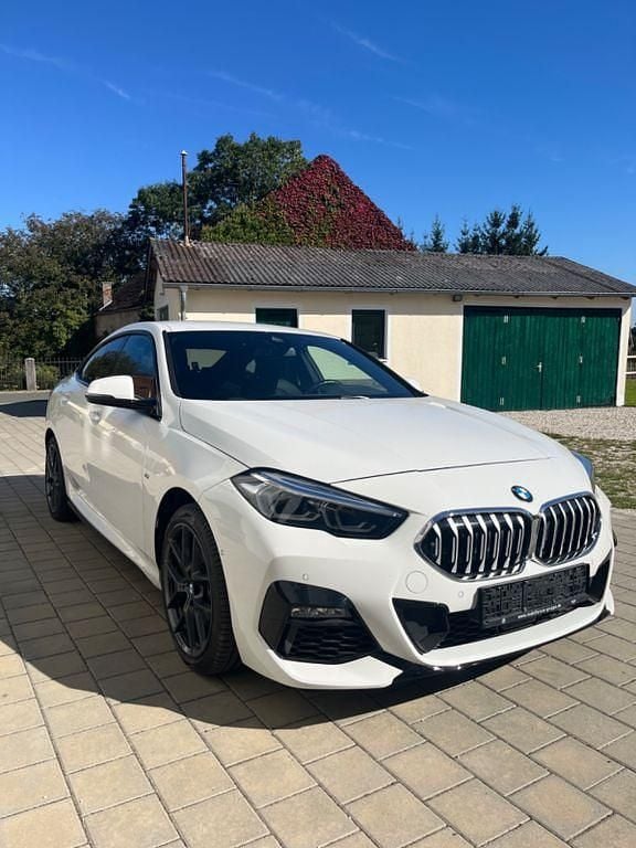 Weiß Gebraucht 2024 BMW 218 M Sport Coupé | 23.750 € (Superpreis) - Bild 1/4