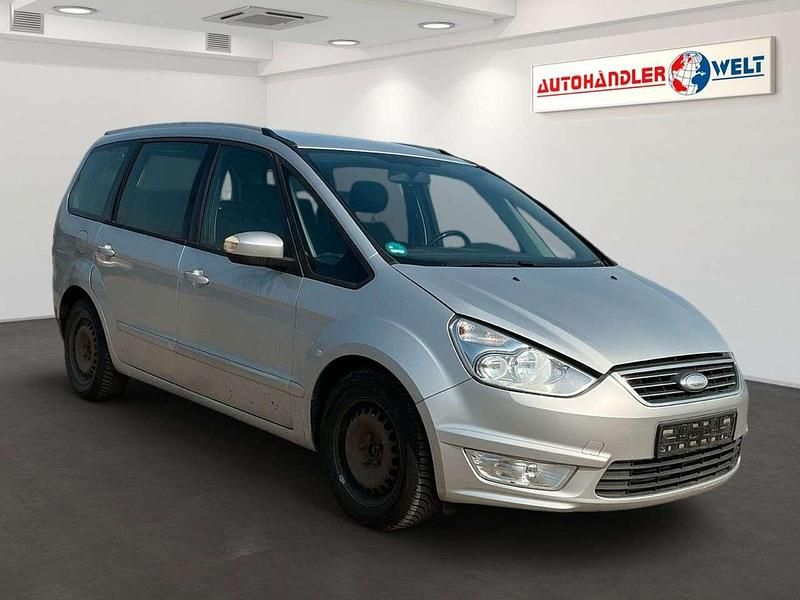 Gebraucht Ford Galaxy Trend 163 PS (119 kW) 2011 Silber Van / Kleinbus