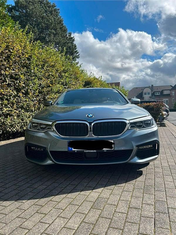 Gebraucht BMW 540 Performance 340 PS (250 kW) 2019 Grau Kombi
