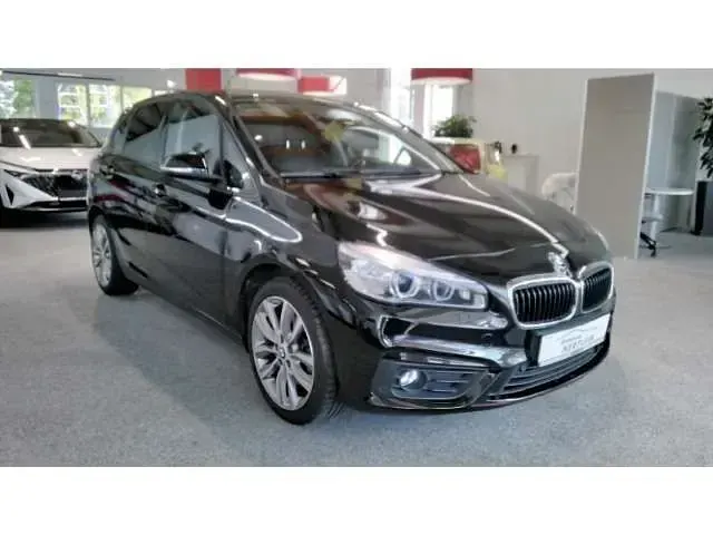 Używany BMW 225 Active Tourer 231 KM (169 kW) 2015 Minivan