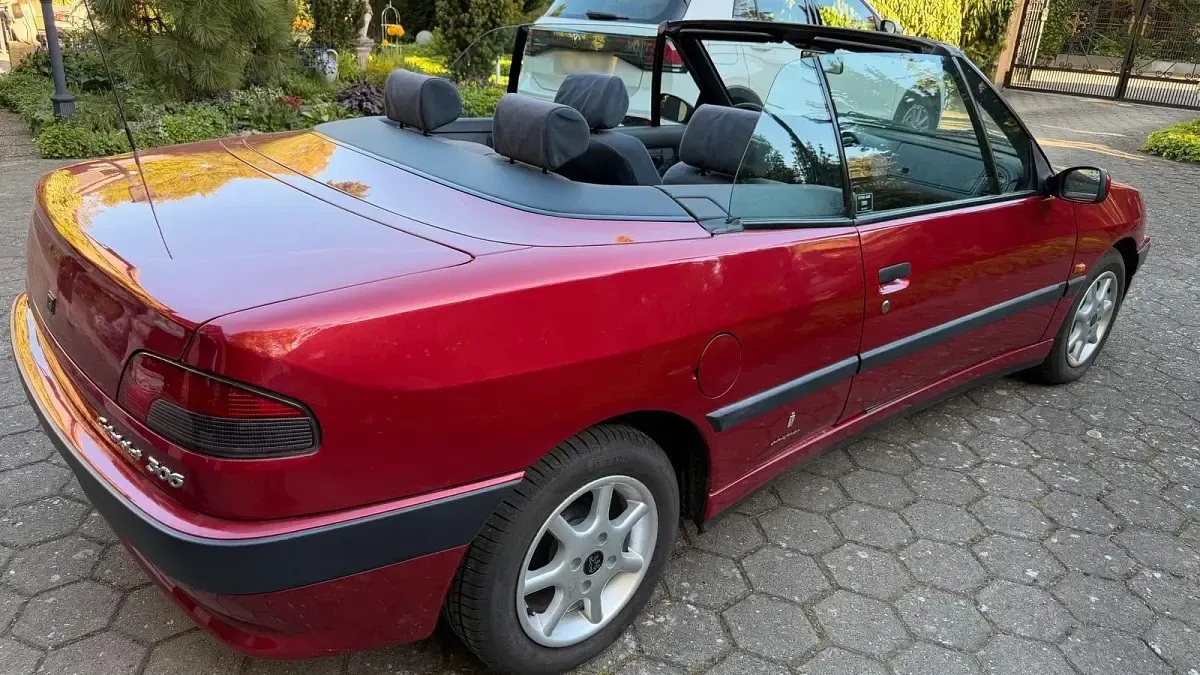 Gebraucht Peugeot 306 Cabriolet Platinum 100 PS (73 kW) 1995 Rot Cabrio