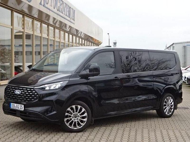 Gebraucht Ford Tourneo Custom Titanium 169 PS (124 kW) 2024 Andere Van