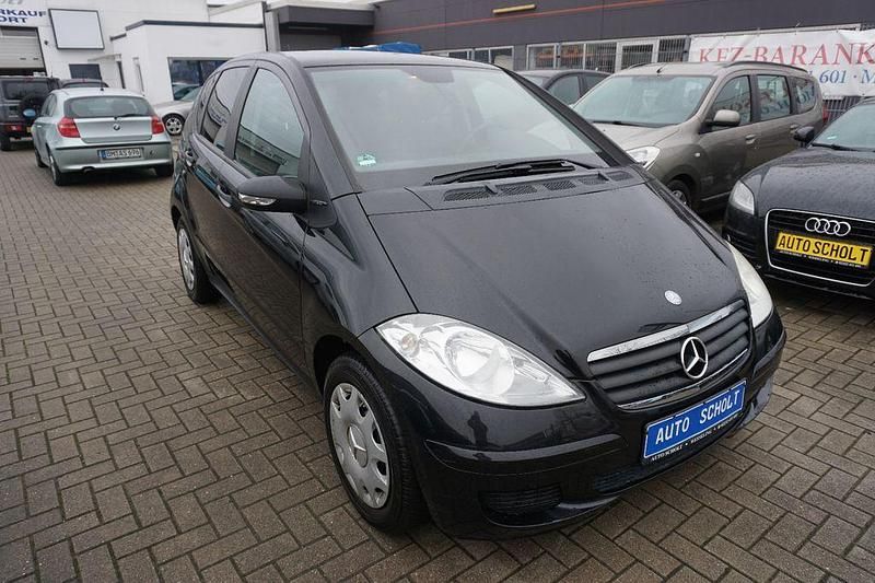 Schwarz Gebraucht 2006 Mercedes A150 Elegance Limousine | 3.700 € (Fairer Preis) - Bild 1/4
