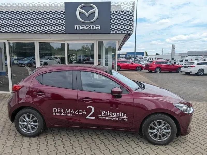Gebraucht Mazda 2 Exclusive 75 PS (55 kW) 2023 Deep crimson Kleinwagen