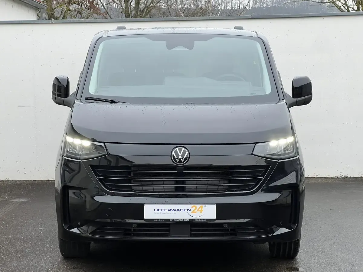 Neu VW T7 Style 170 PS (125 kW) 2026 Midnight black metallic Van