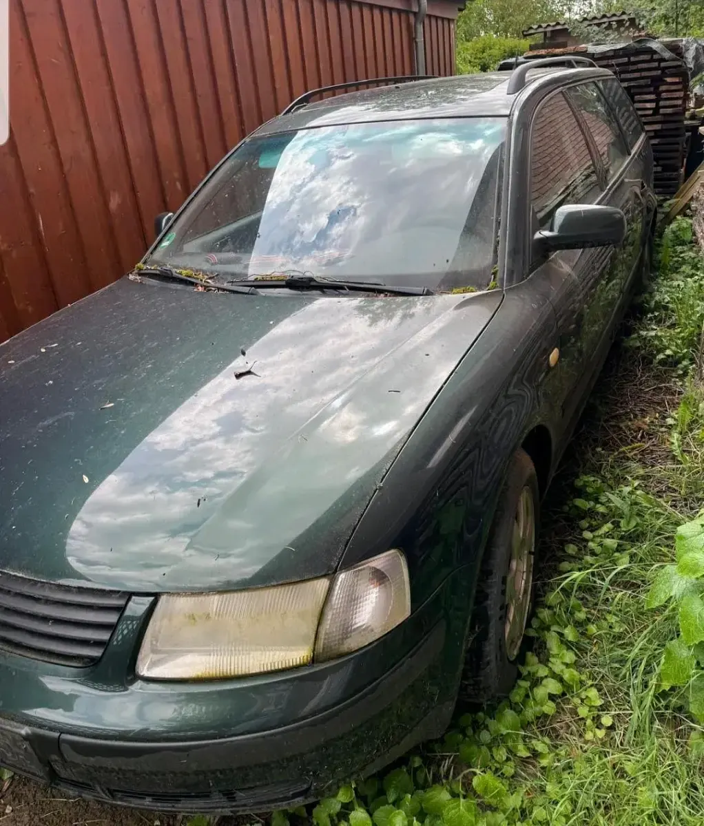 Gebraucht VW Passat 125 PS (91 kW) 1998 Grün Kombi