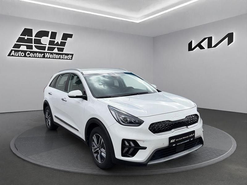 Gebraucht Kia Niro Vision 141 PS (103 kW) 2022 Weiß SUV