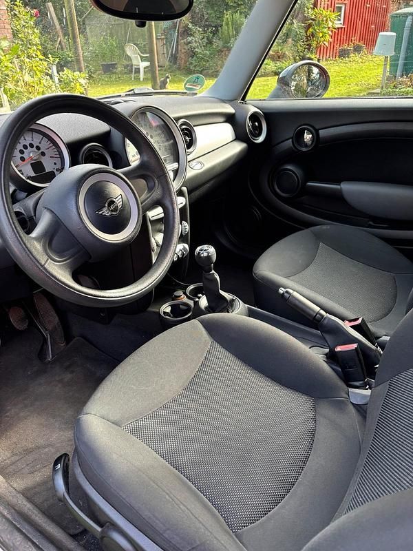 Gebraucht Mini ONE 95 PS (69 kW) 2007 Rot Kleinwagen