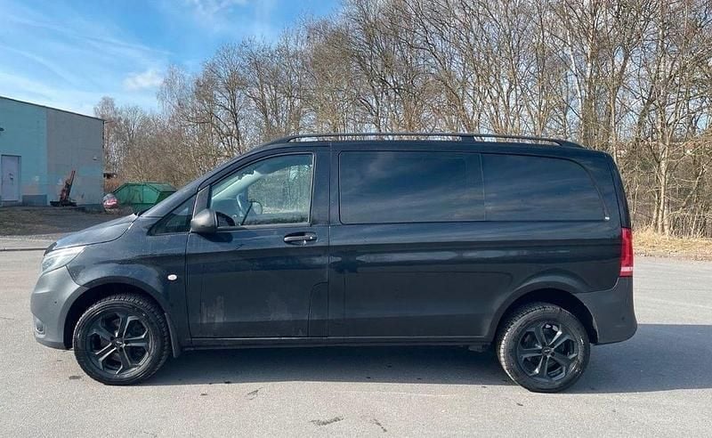 Gebraucht Mercedes Vito 190 PS (139 kW) 2015 Schwarz Van