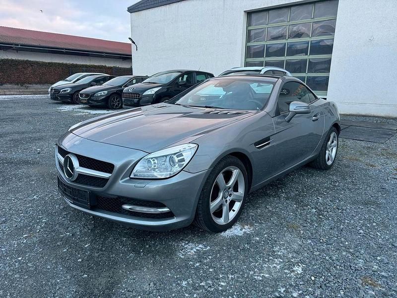 Palladiumsilber metalliclack Gebraucht 2012 Mercedes SLK250 Cabrio | 18.500 € (Fairer Preis) - Bild 1/4